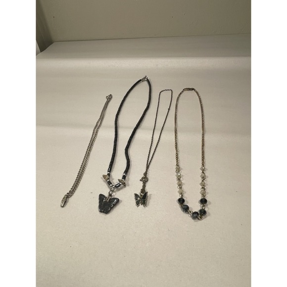 Lot Of 32 Necklaces Vintage To Modern & 26 Pendants - Picture 3 of 16